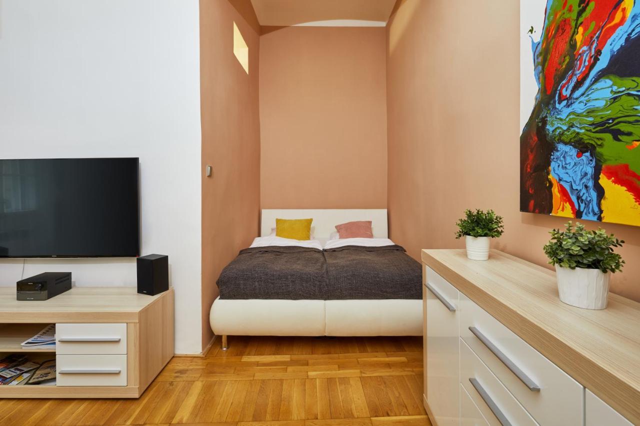 Prague Days - Cozy Flat In The Old Town Apartment Екстериор снимка